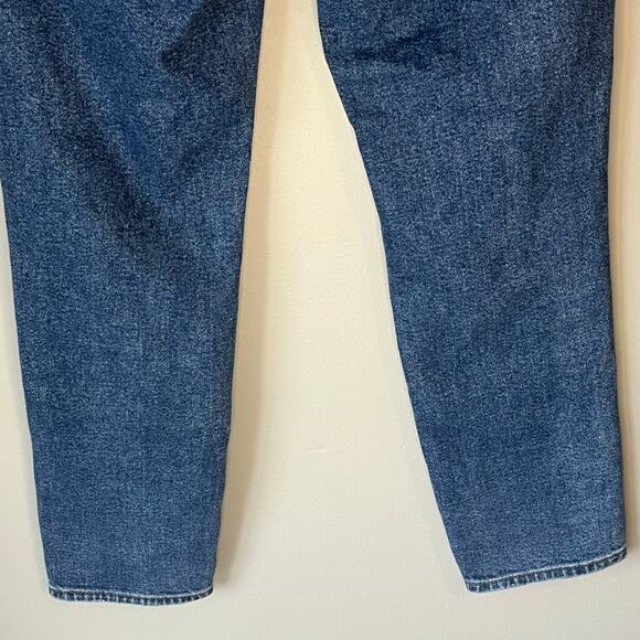American Eagle Distressed Mom Jean Size 4 Regular - Picture 12 of 13